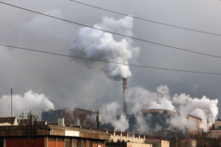 Read more about the article Istraživanje: građani Smedereva industrijsko zagađenje vide kao jedan od najvećih problema grada